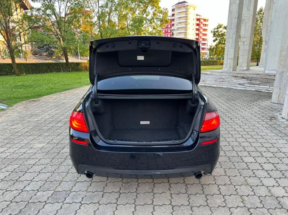 BMW ActiveHybrid 5 (40).jfif