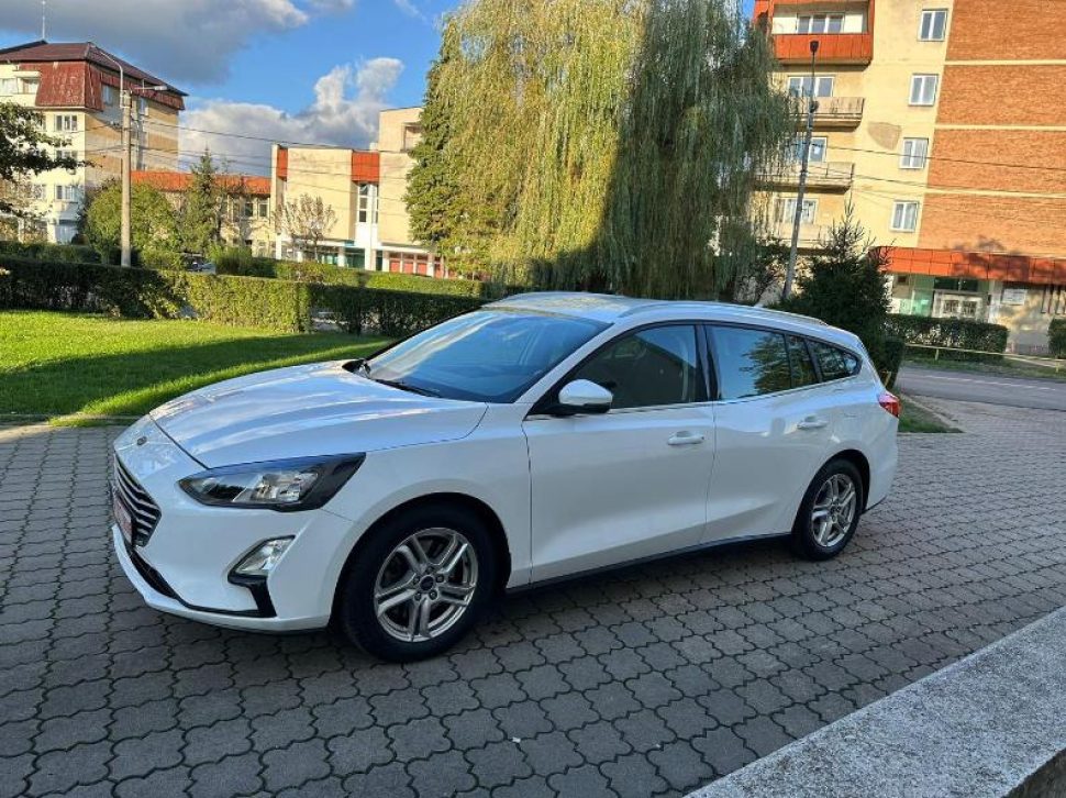 Ford Focus (10)