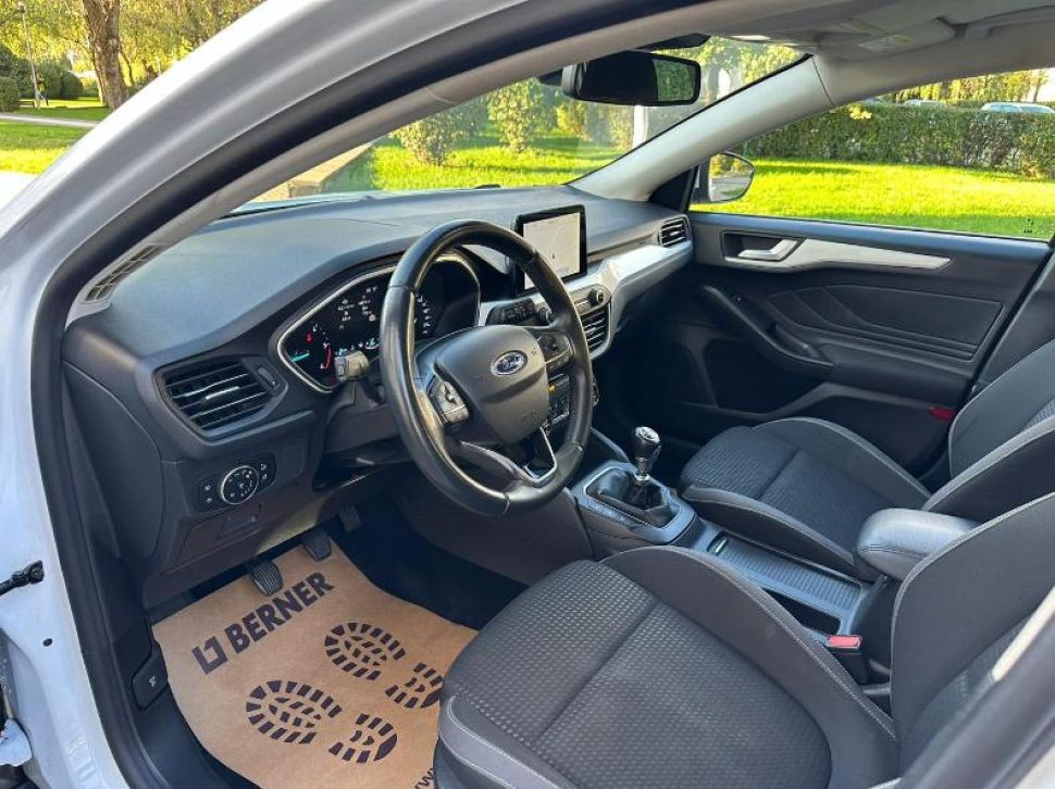 Ford Focus (21)
