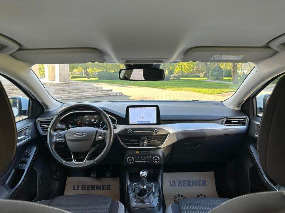 Ford Focus (3)