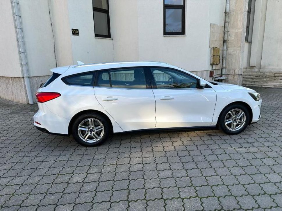Ford Focus (6)