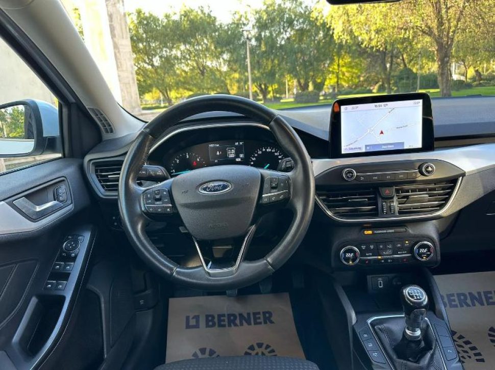 Ford Focus (9)